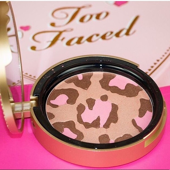 ⭐️2 LEFT!⭐️Too Faced Pink Leopard Bronzer - Picture 1 of 8